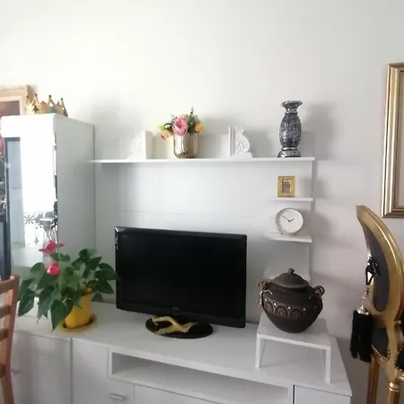 아파트 Inmejorable En El Puerto Deportivo A 1 Minuto De La Playa. Pleno Centro *